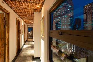 Sky Gem Central Hotel - 4