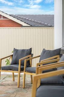 Kaleamera - 3BR Parking WiFi - Oaklands - 2