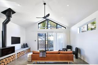 Architectural Brilliance - Sandy Bay - 6