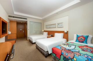 Holiday Inn Shanghai Pudong Kangqiao by IHG - Free shuttle bus to Disney land, Ins Swimming Pool - 5