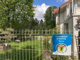 "Aux Chants des Oiseaux" Domaine de la Renardière - 2