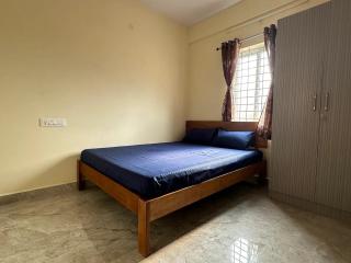 Cozy Room 1Bhk with Lift 302 - 5