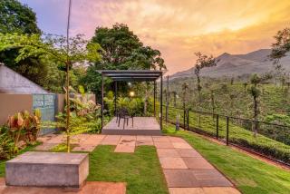 Kalani Stays Wayanad - Boutique 2 Bedroom Cottage Surrounded by Tea Views - Vythiri - 7