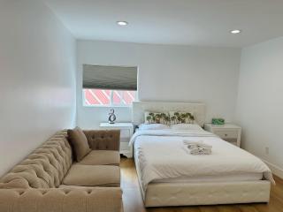 Stylish Retreat Private Room 2 - Los Angeles - 7