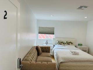 Stylish Retreat Private Room 2 - 4