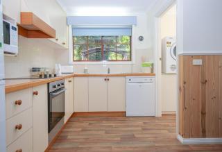 Amber Cottage - Bright - 1