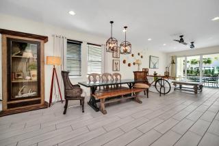 Last Minute Disney Getaway! Private Pool, Hot Tub & Games Room. Book Now! #87219 - Orlando - 1