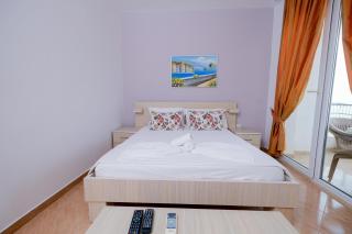 Sun Shine Hotel - Durazzo - 6