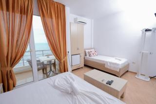 Sun Shine Hotel - Durazzo - 5
