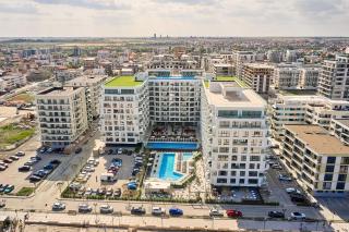Nova Seaview Apartment in Infinity Beach Resort - parking - Mamaia - 1