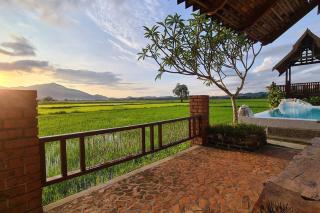Rumah Wan Villa with Swimming Pool - Pantai Cenang - 0