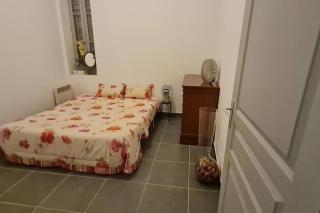 T3, 65 m2, La Seyne sur Mer,300m du port, Terrasse et petite cour, 2 chambres et salon - La Seyne-sur-Mer - 5