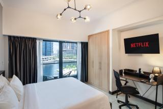 Luxury JLT Studio Lakeview Pool & Marina Walk - 9