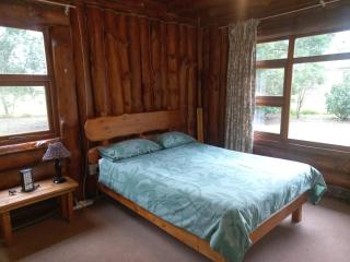 A Log Home at Buffalo Creek - 6