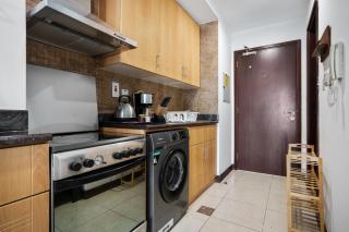 Luxury JLT Studio Lakeview Pool & Marina Walk - 1
