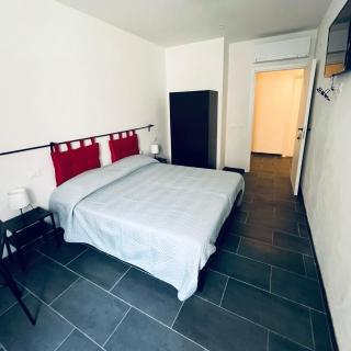 Esterina Rooms - La Spezia - 1