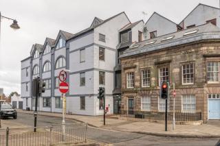 Flatzy - Spacious Flat 5 mins to Liverpool Centre - Birkenhead - 6