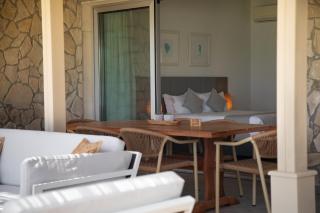 Elya Beach Luxury Suites - Ayios Theodhoros - 2