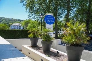 Logis Hôtel & Restaurant La Villa Bleue - Cambo-les-Bains - 9