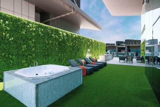Oceana Resort Luxury Sky Villa with Panoramic Views, Super Size Terrace, Jacuzzi and Bar - by Exclusive Holiday Homes - Dubai - 9