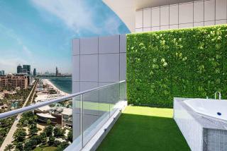 Oceana Resort Luxury Sky Villa with Panoramic Views, Super Size Terrace, Jacuzzi and Bar - by Exclusive Holiday Homes - Dubai - 4