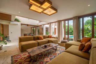 Ayala Saya - Brand New Lux 4BR Pererenan Villa - Canggu - 8
