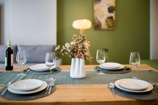 Soleil Anne Studio in Infinity Beach Resort - parking - Mamaia - 2