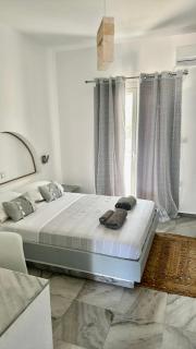 Santanna White Houses - Parikia - 5
