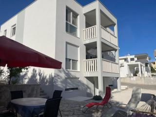 Apartment Babic - Seget Vranjica - 8
