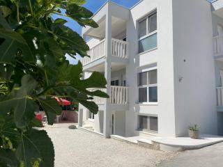 Apartment Babic - Seget Vranjica - 0