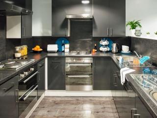 Modern Living Classic Ensuites in Bristol for Students Only - 3