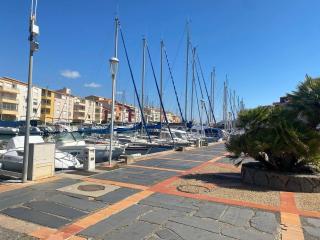 A 70 metres de la plage, etage 1 - 6