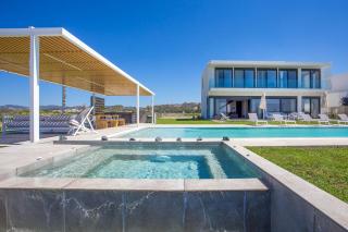 Miguel Luxury Beach Front Villa - Fánai - 8