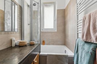 Appartement Parisien au coeur du 18ème - 1