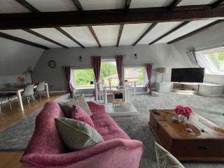 The Loft @ Brighouse - Brighouse - 9