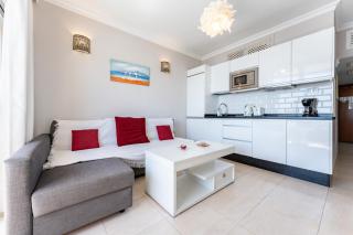 Stunning marina view apartment - 7