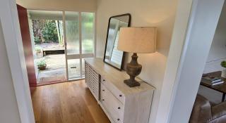 2 Bedroom home, City and Sea Views - Auckland - 4