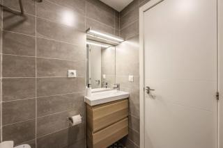 Charming Central Madrid Loft - 2