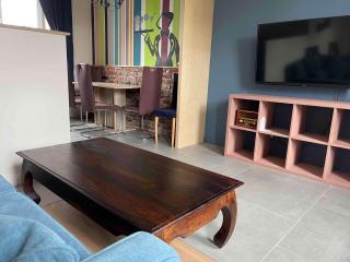 Gesamte stilvolle Unterkunft mit Terrasse - Bielefeld - 3