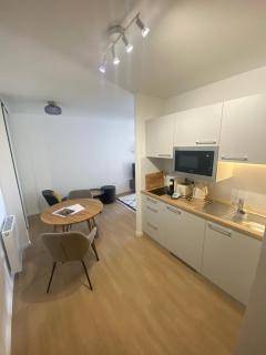 CAZAM Paris Saint Ouen - 8