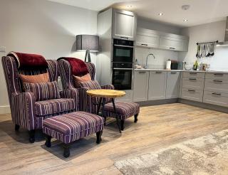 Cottage - Sleeps 2 - Garden - 8