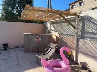 Studio indépendant, piscine & jardin en centre-ville - Aubagne - 1