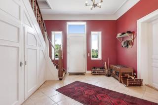 Historic Residence with Lake View - Stenstrup - 3