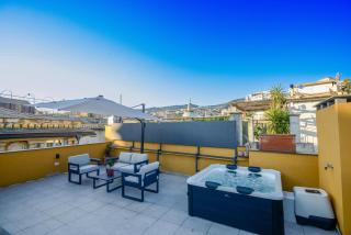 Attico Centro con terrazza e jacuzzi e parcheggio privati - Genova - 6