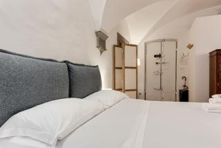 Miriam - Sweet Dreams in Florence - 3