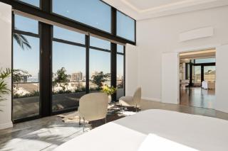 The Lookout - Panoramic 4 Bedroom House with free Wifi and Pool - 2