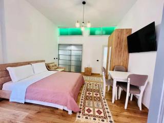 Comfy Studio in City Center - Tirana - 1