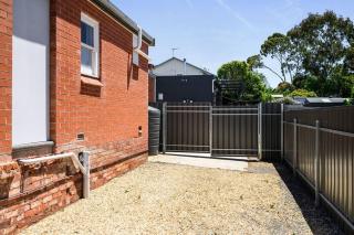 1930's Character Cottage - Beautifully Restored - 7