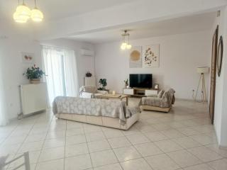 Comfortable Apartment close to Rafina port - Rafina - 4