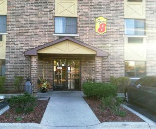 Super 8 by Wyndham Bridgeview/Chicago Area - Bridgeview - 2
